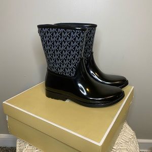 Authentic Michael Kors rain boots ☔️
